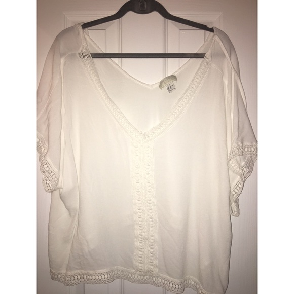 plus size white flowy shirt